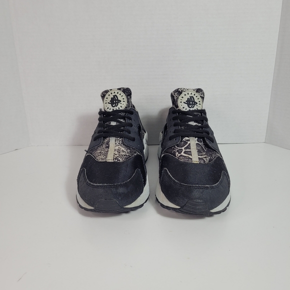 SOLD ✨️ Nike Womens Air Huarache Run Print Shoes Low Top Lace Up 10M - Picture 4 of 10